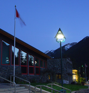 led_streetlight_at_banff_town_hall